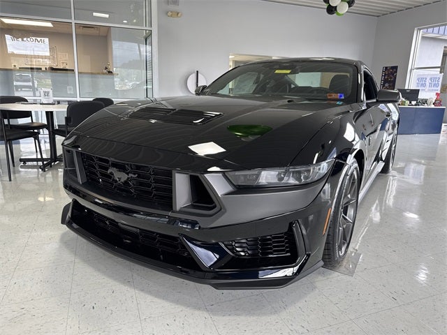 2025 Ford Mustang Dark Horse