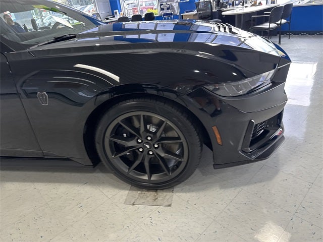 2025 Ford Mustang Dark Horse