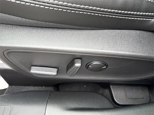 2026 Ford Escape Platinum