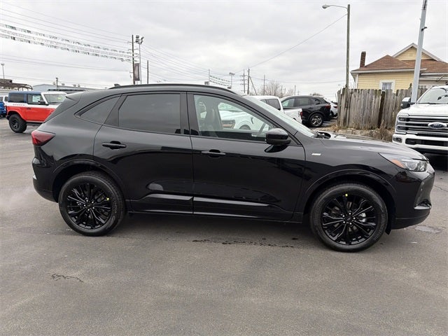 2026 Ford Escape ST-Line Elite