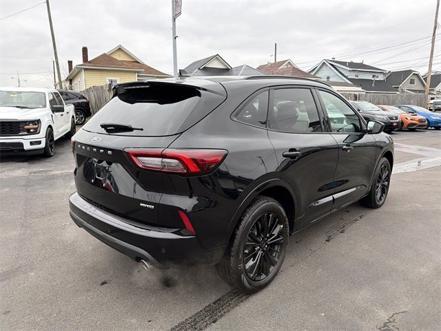 2026 Ford Escape ST-Line Elite