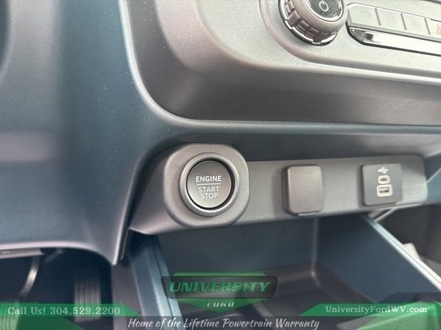 2025 Ford Maverick Lobo Standard