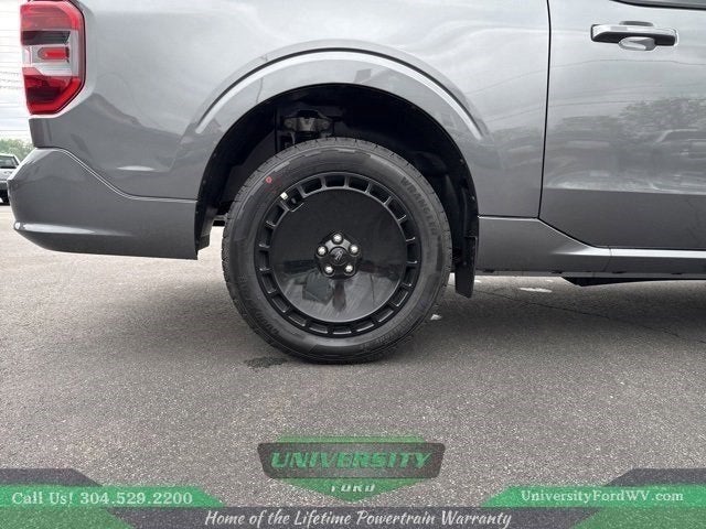 2025 Ford Maverick Lobo Standard