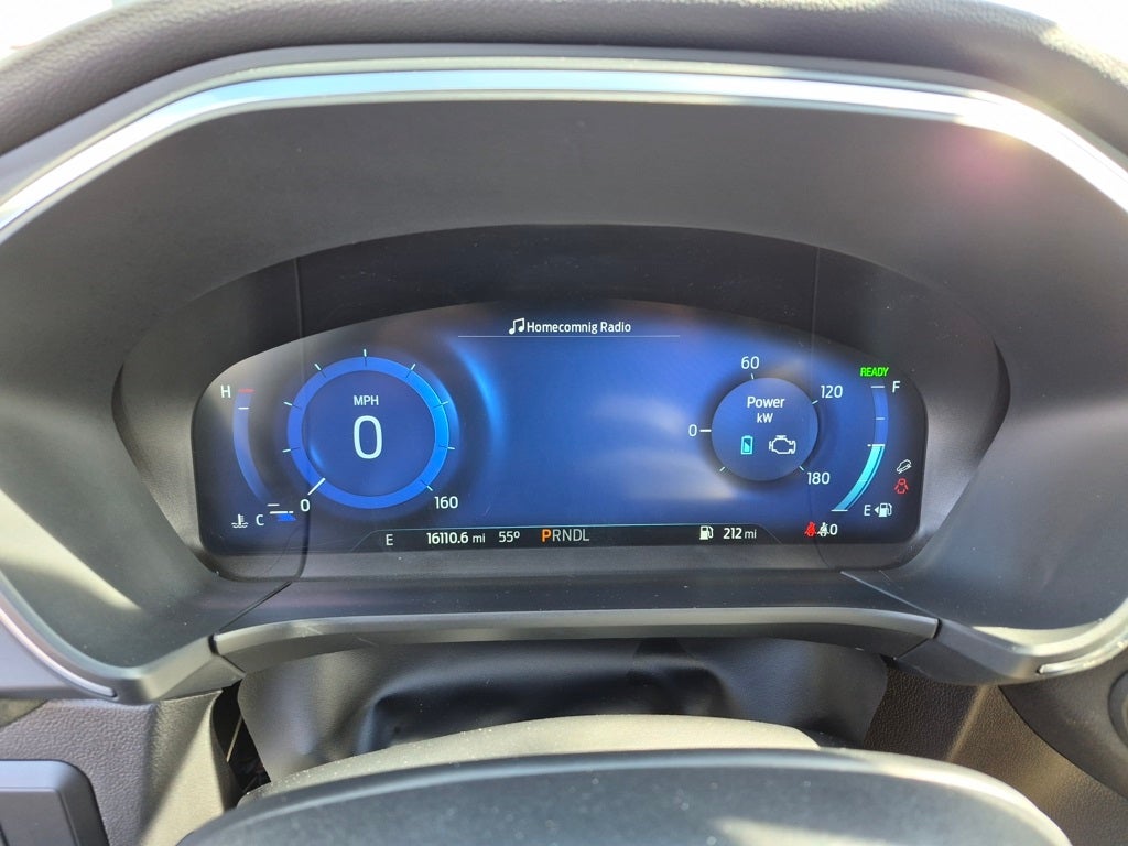 2022 Ford Escape Hybrid Titanium