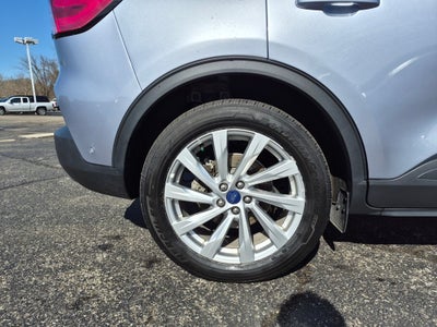 2022 Ford Escape Hybrid Titanium