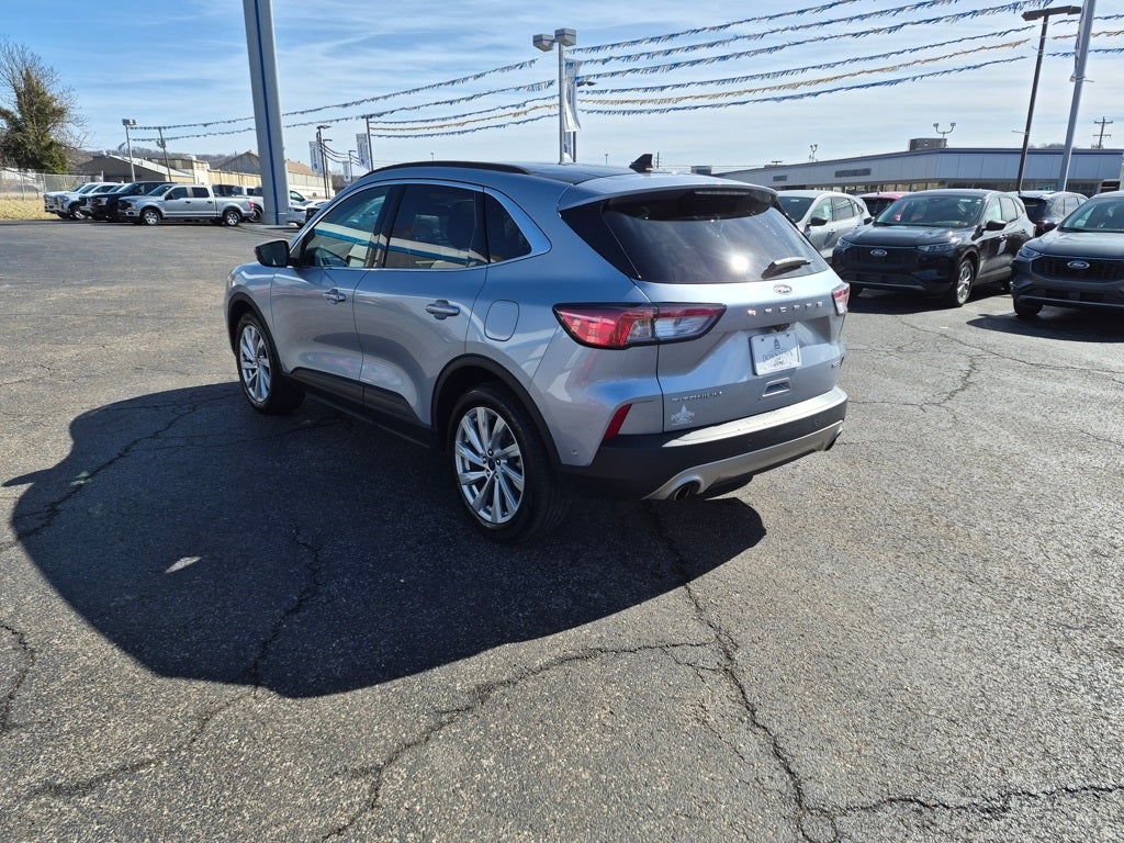 2022 Ford Escape Hybrid Titanium