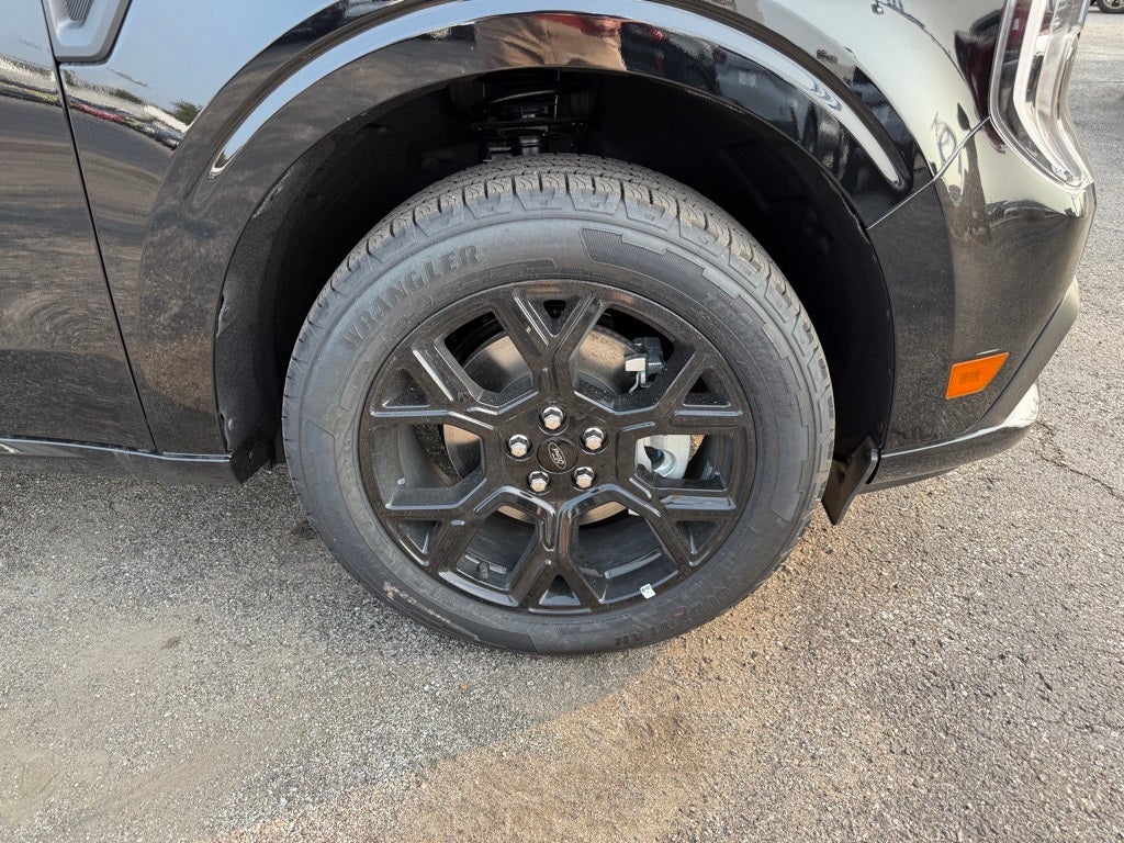 2025 Ford Maverick Lobo Standard