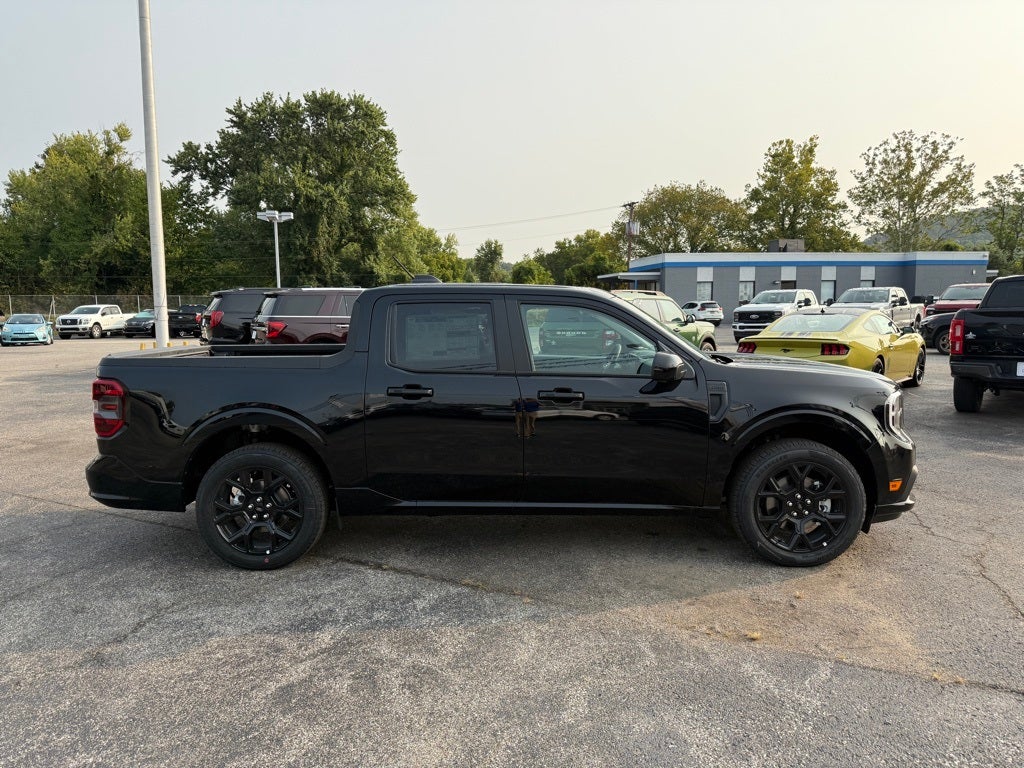 2025 Ford Maverick Lobo Standard