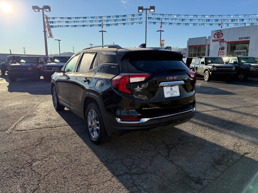 2023 GMC Terrain SLT