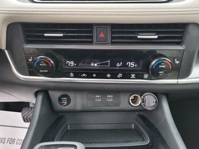 2025 Nissan Rogue SV