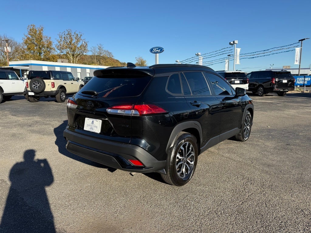 2023 Toyota Corolla Cross Hybrid SE