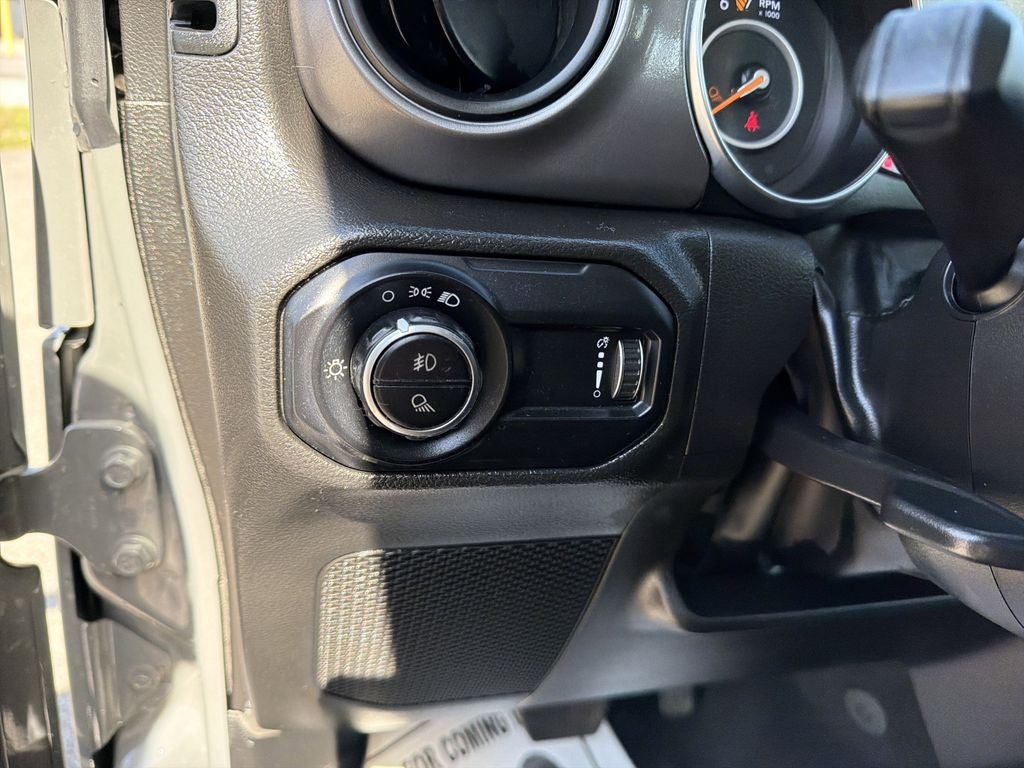 2023 Jeep Gladiator Sport