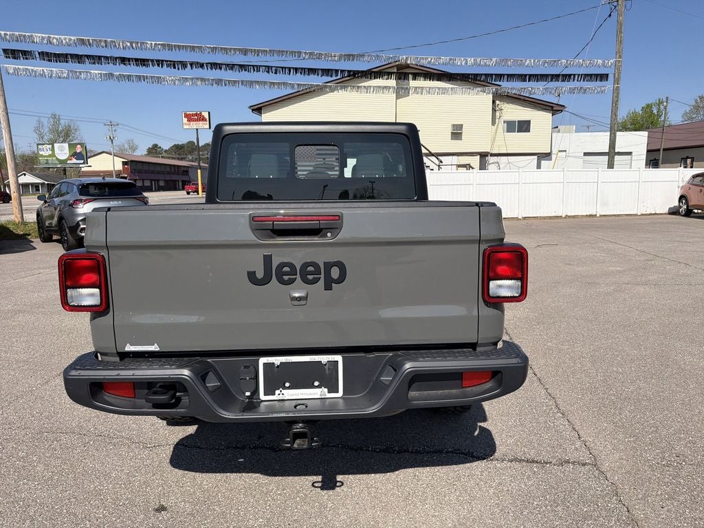 2023 Jeep Gladiator Sport
