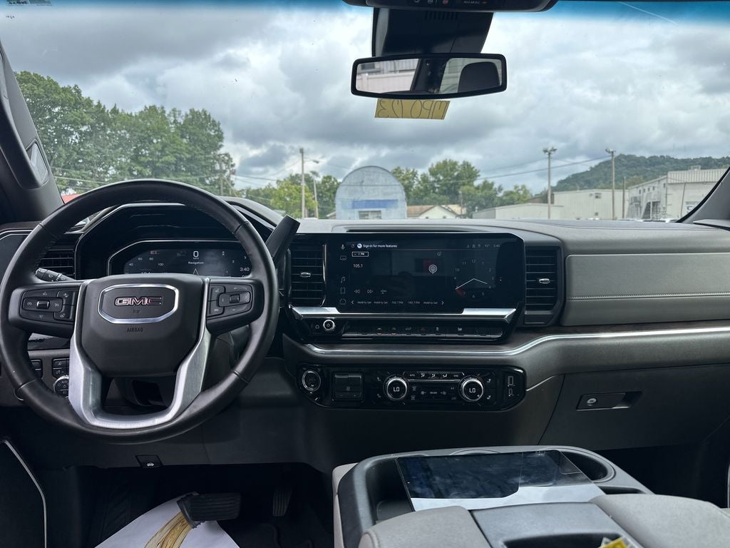 2025 GMC Sierra 1500 SLT
