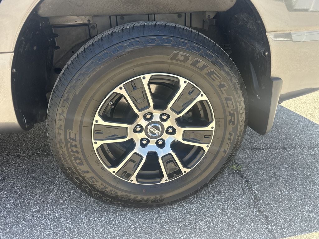2022 Nissan Titan SV
