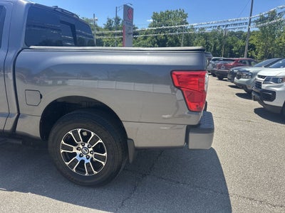2022 Nissan Titan SV