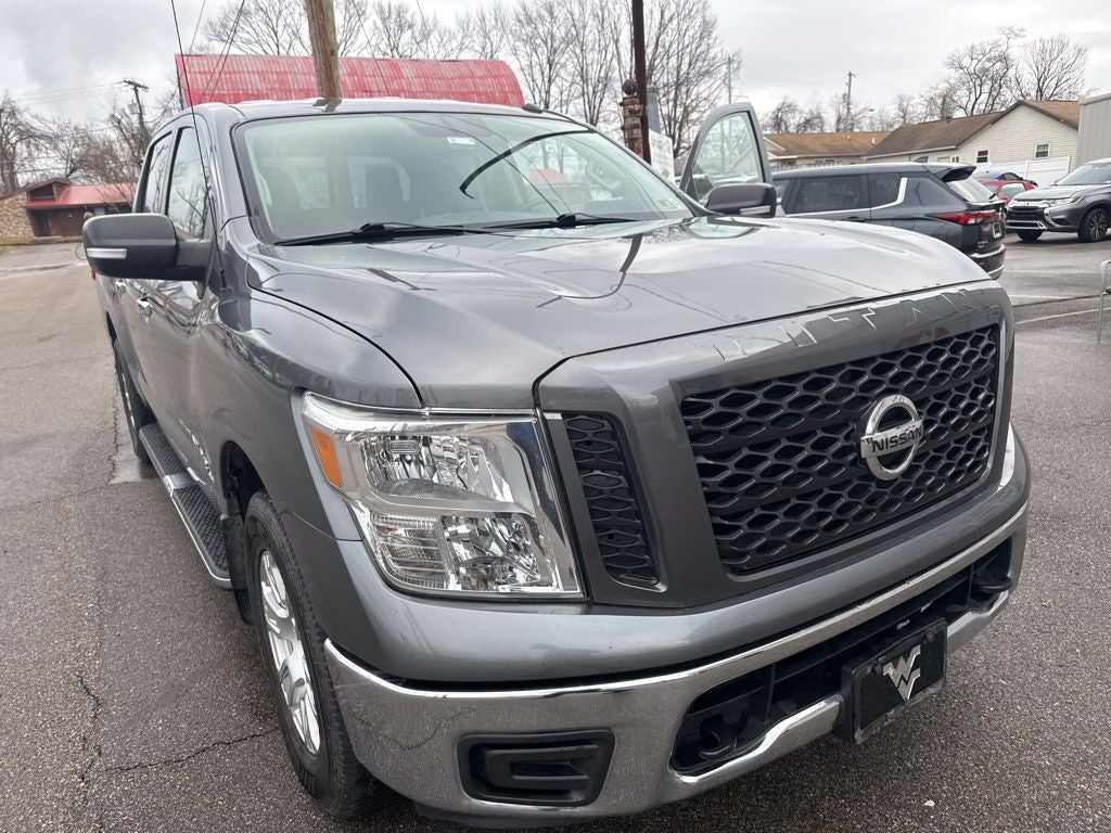 2019 Nissan Titan SV