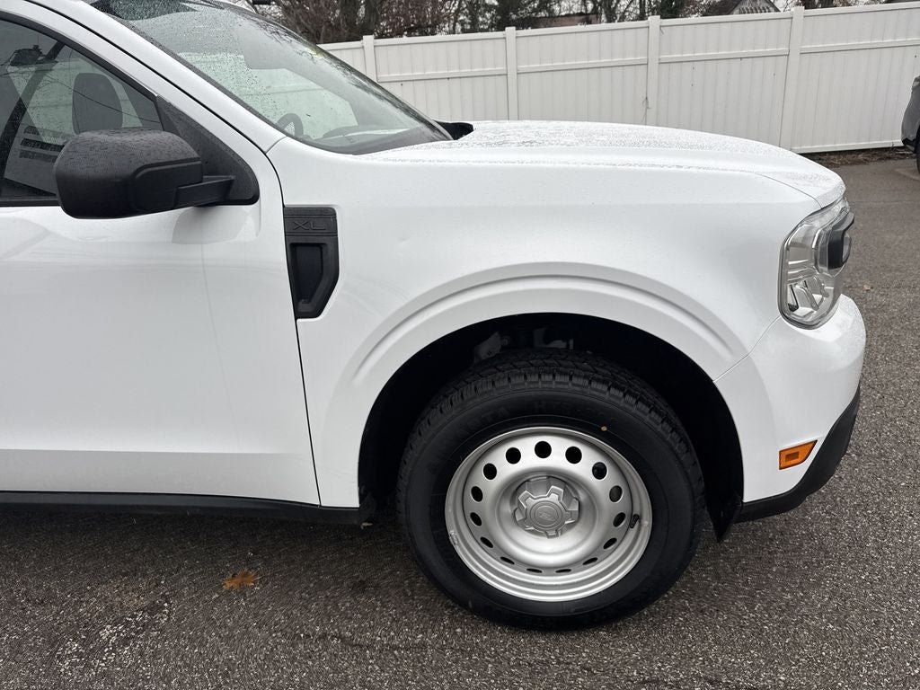 2024 Ford Maverick XL
