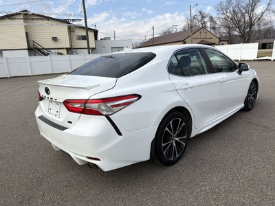 2020 Toyota Camry SE