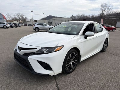 2020 Toyota Camry SE
