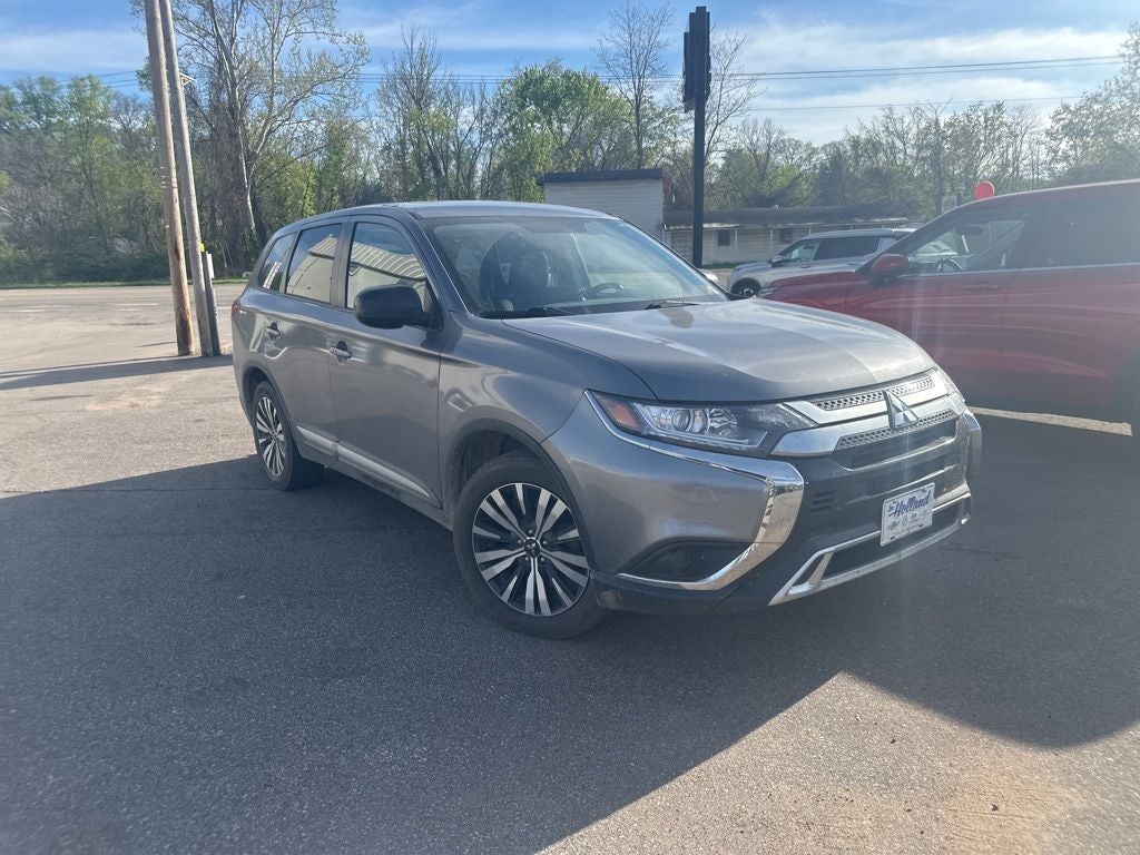 2019 Mitsubishi Outlander ES