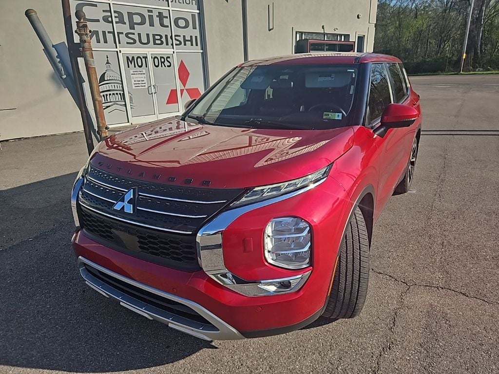 2022 Mitsubishi Outlander SE