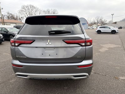 2023 Mitsubishi Outlander SEL