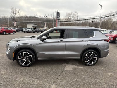 2023 Mitsubishi Outlander SEL