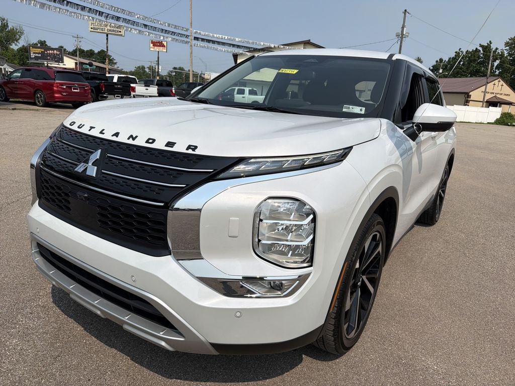 2024 Mitsubishi Outlander SE