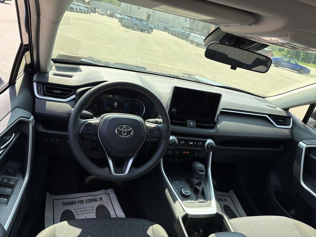 2025 Toyota RAV4 Hybrid XLE