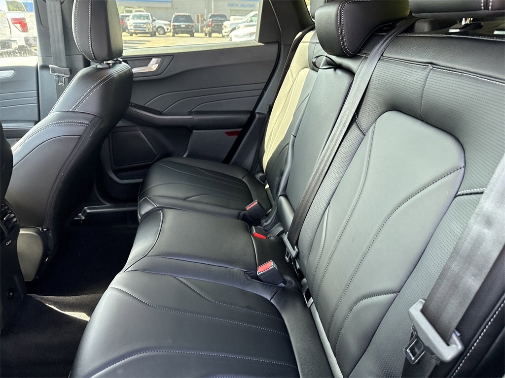 2025 Ford Escape Plug-In Hybrid Base