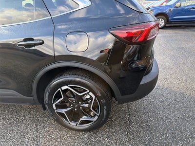 2026 Ford Escape Platinum