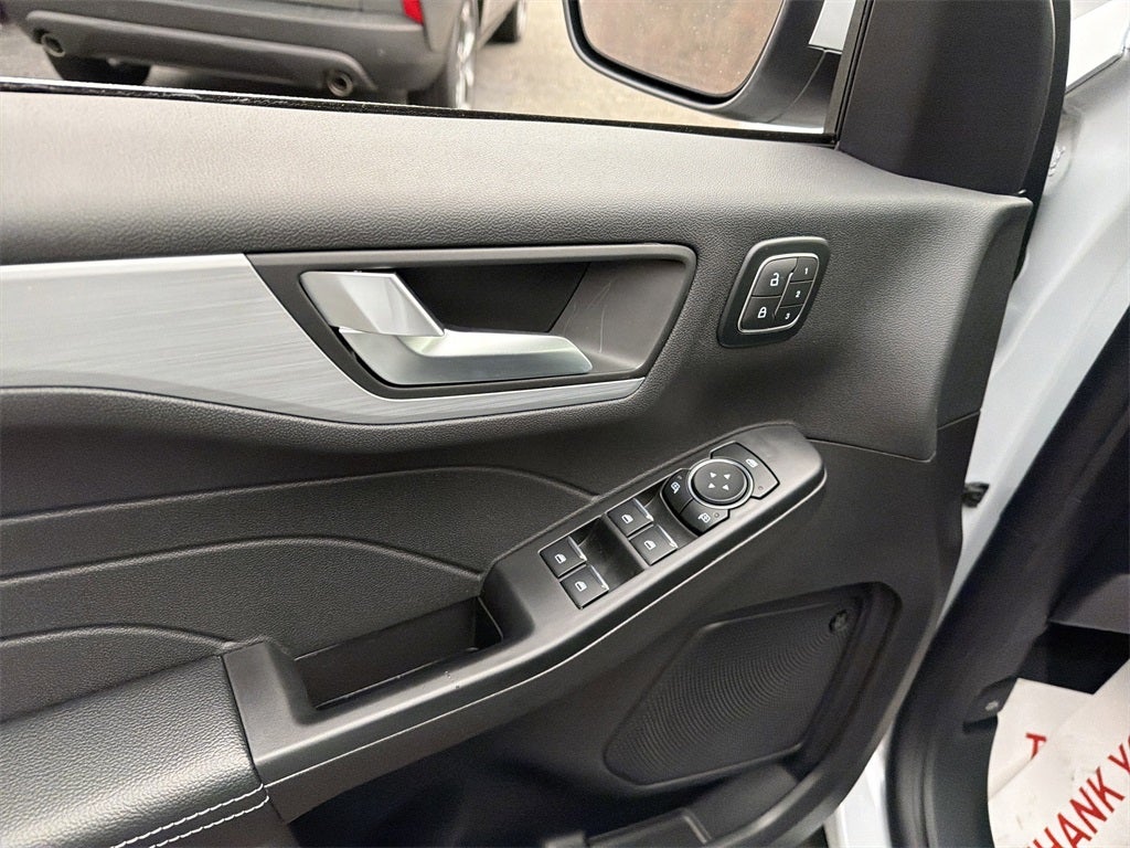 2026 Ford Escape Platinum