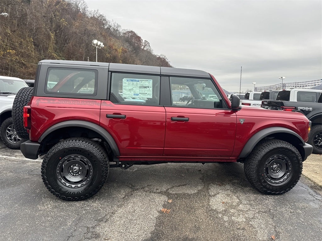 2025 Ford Bronco Base