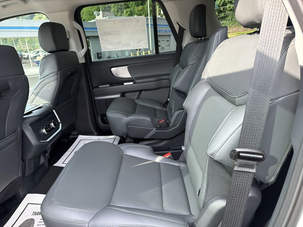 2027 Ford Expedition Active