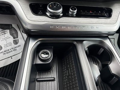 2025 Ford Expedition Platinum