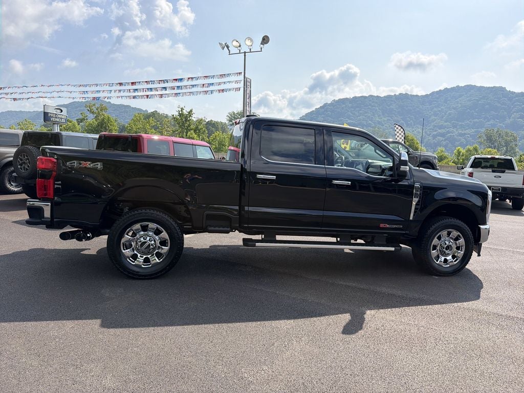 2026 Ford F-350SD F-350® Lariat®