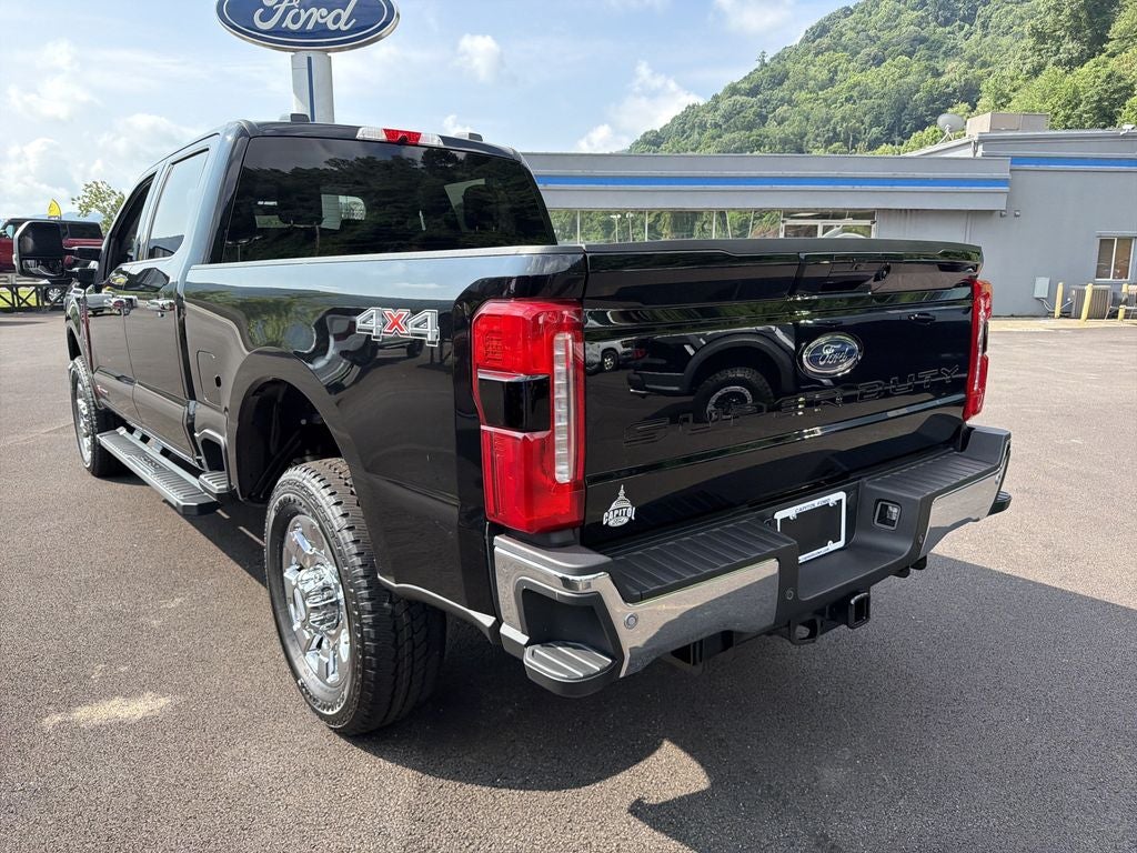 2026 Ford F-350SD F-350® Lariat®