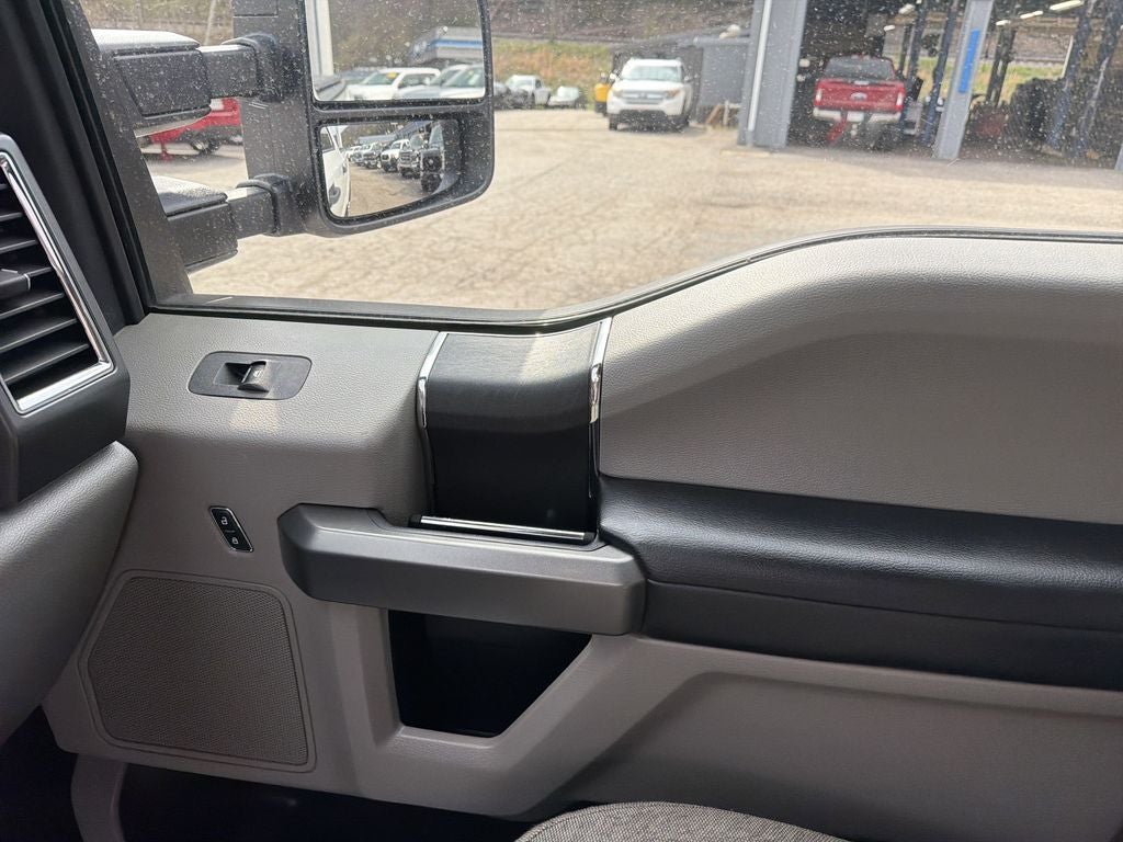 2017 Ford F-350SD XLT