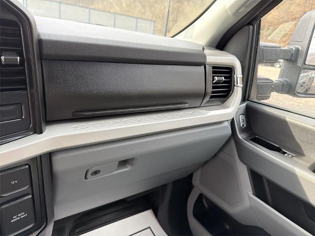 2024 Ford F-350SD XLT DRW