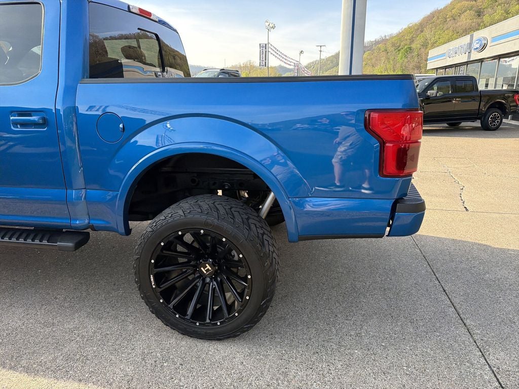 2019 Ford F-150 Lariat LIFTED WHEELS AND TIRES