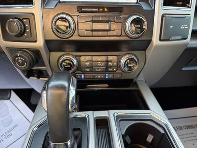 2019 Ford F-150 Lariat LIFTED WHEELS AND TIRES