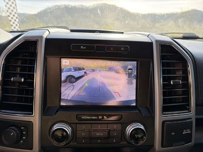 2019 Ford F-150 Lariat LIFTED WHEELS AND TIRES