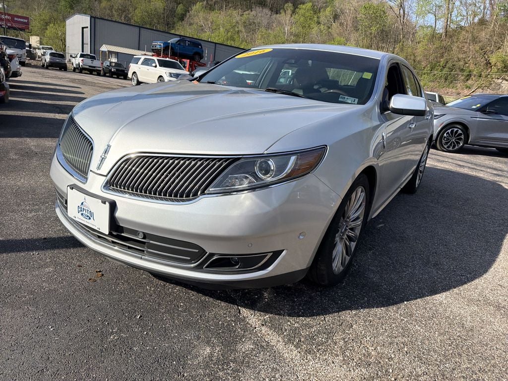 2016 Lincoln MKS Base