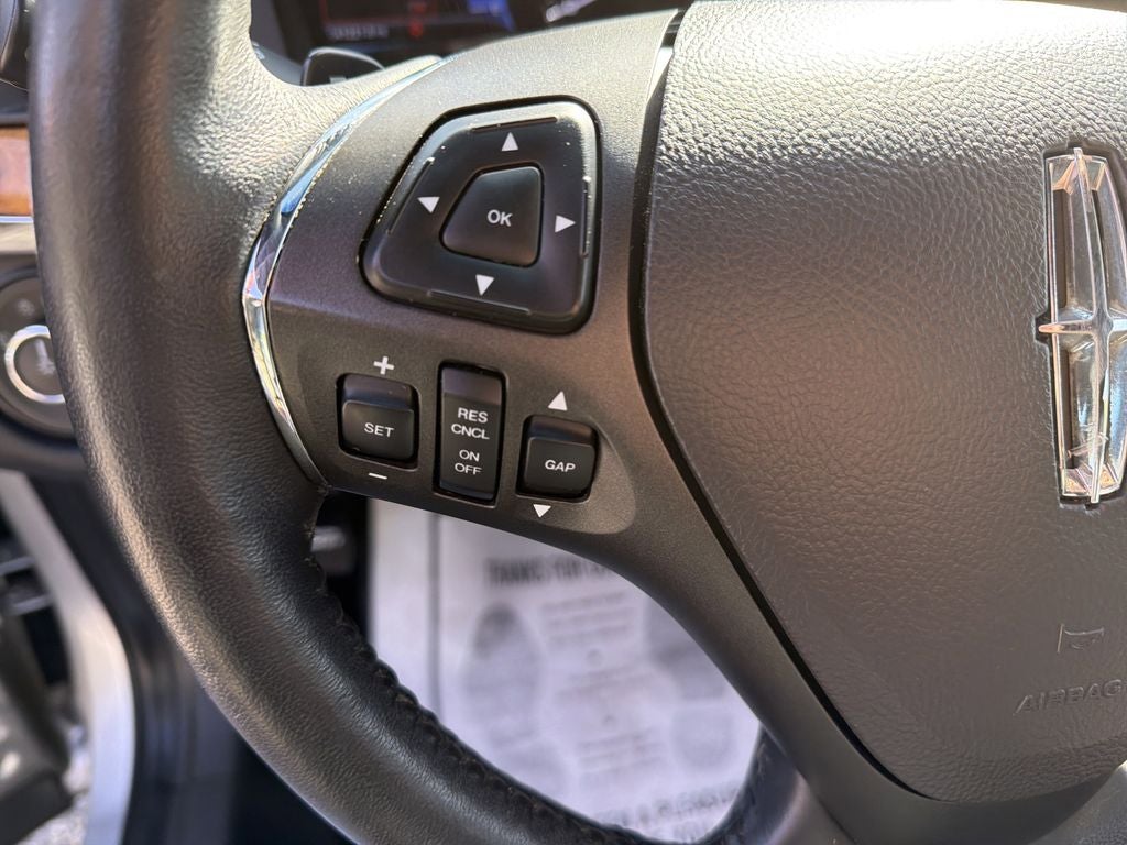 2016 Lincoln MKS Base