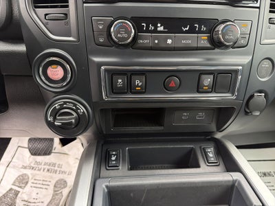 2023 Nissan Titan SV