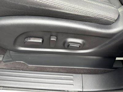 2023 Nissan Titan SV