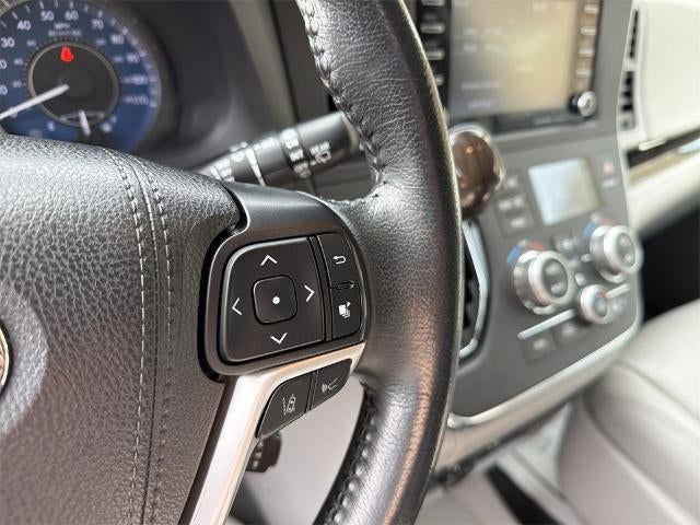 2019 Toyota Sienna L 7 Passenger