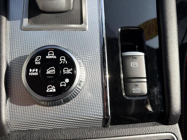 2024 Mitsubishi Outlander PHEV Base