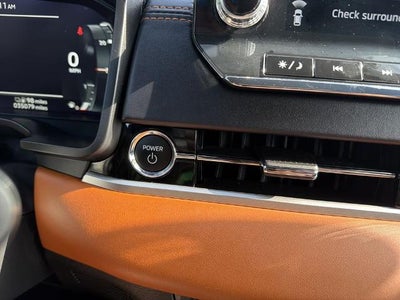 2024 Mitsubishi Outlander PHEV Base